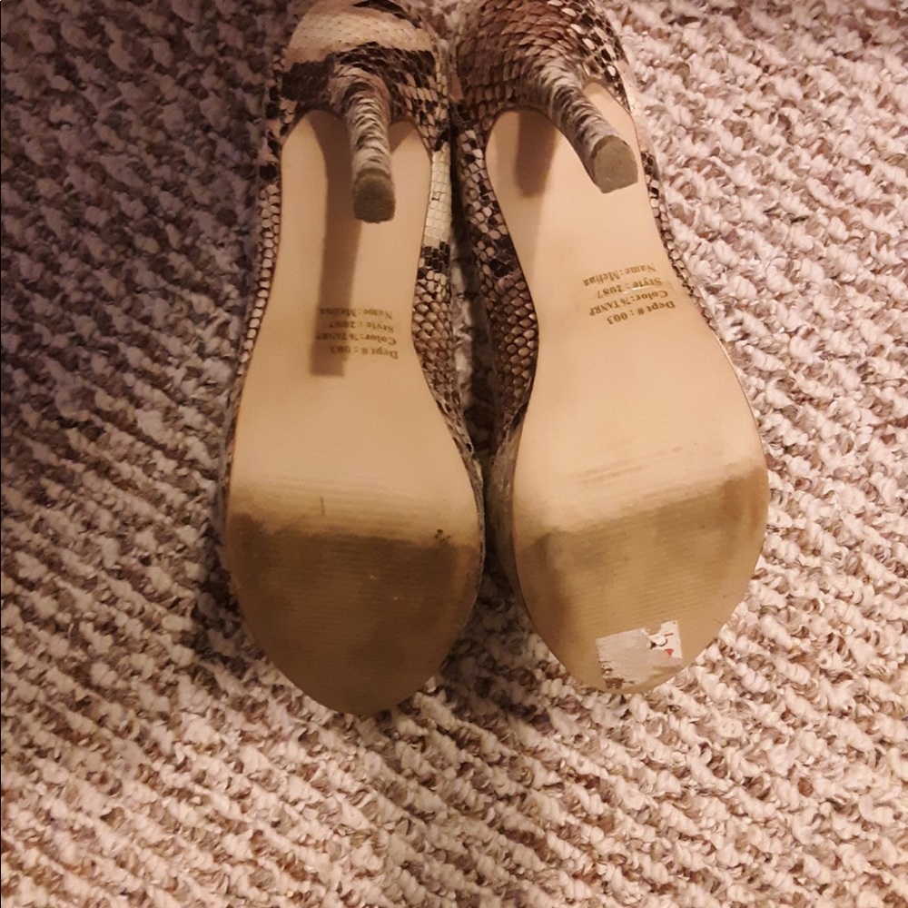 Heels 👠 - Picture 4 of 4